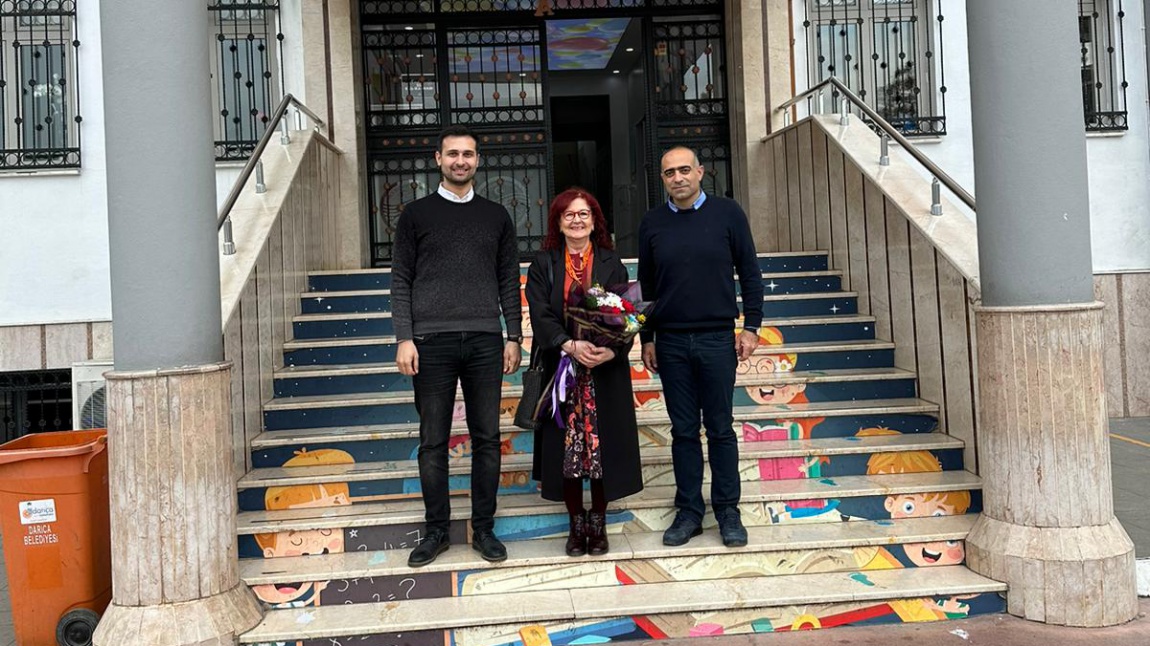 Ünlü Türk Çocuk Edebiyatı Yazarı Sevim AK Öğrencilerimiz ile Buluştu